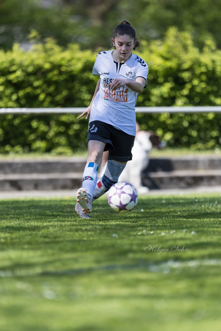 Bild 68 - wBJ SV Henstedt Ulzburg - FSG Oldendorf Itzehoe : Ergebnis: 6:3